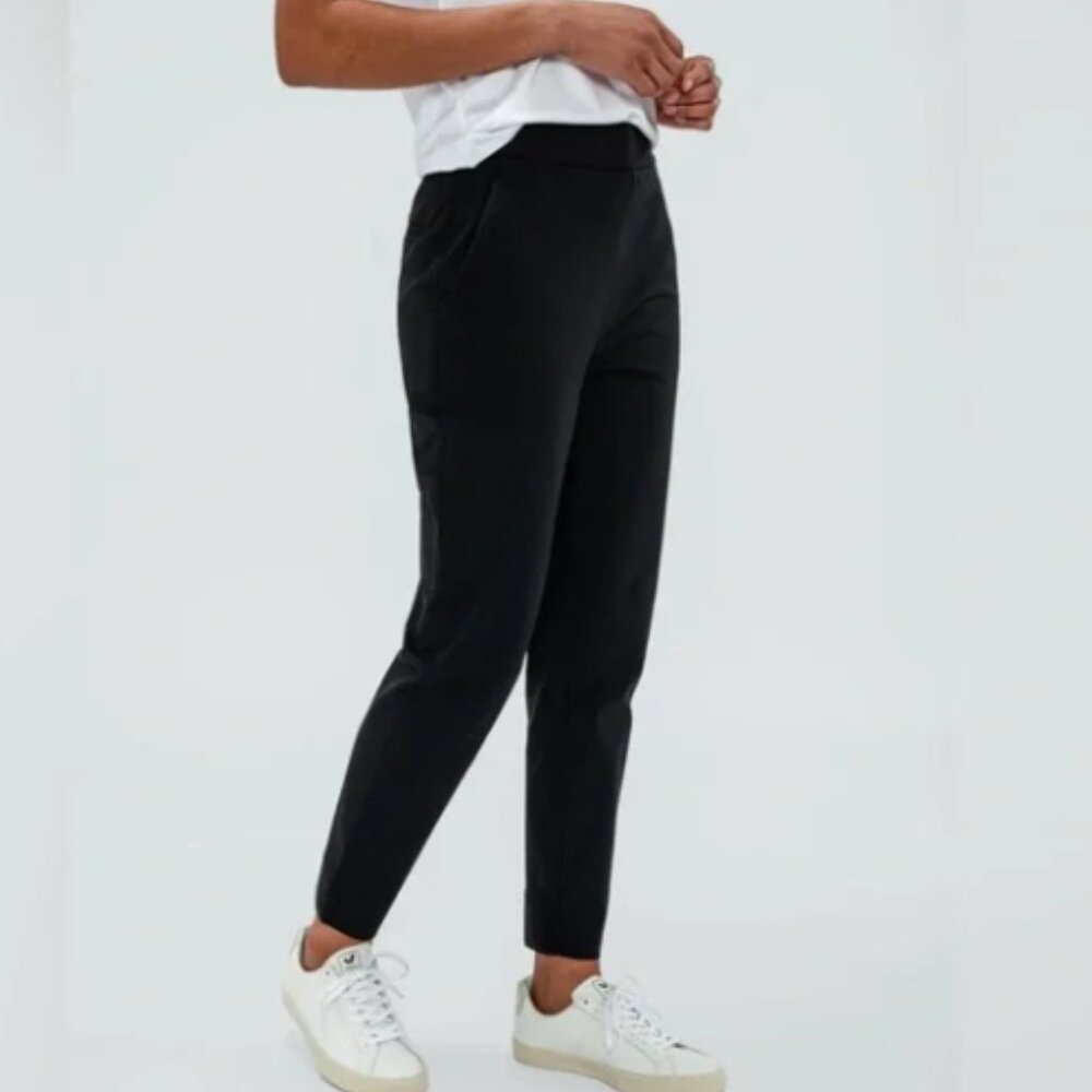 Ministry of Supply Kinetic Pull on Pant